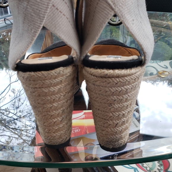 Black suede wedges. - Picture 2 of 4